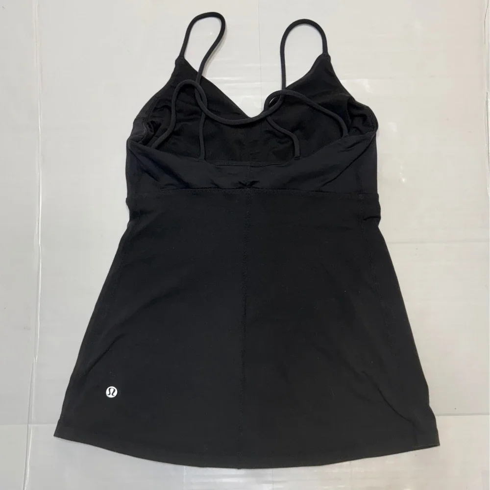 Lululemon Black Strappy Back Tank Top Built-in Shelf Bra Yoga Activewear Tank